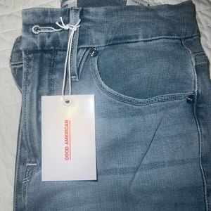 Good American Good Legs Skinny Jeans- never worn & new with tags!
